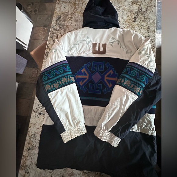 BRAETAN Vintage Womens Native American Embroidered Coat size Small - Picture 5 of 8